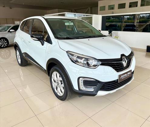 RENAULT CAPTUR 1.6 16V SCE FLEX ZEN MANUAL RENAULT CAPTUR 1.6 16V SCE FLEX ZEN MANUAL
